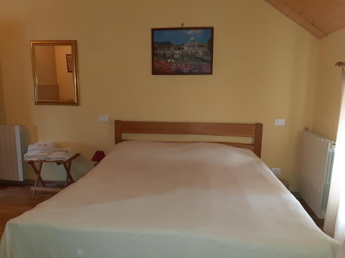 Apartamento Casa Maria Cincu Habitación foto
